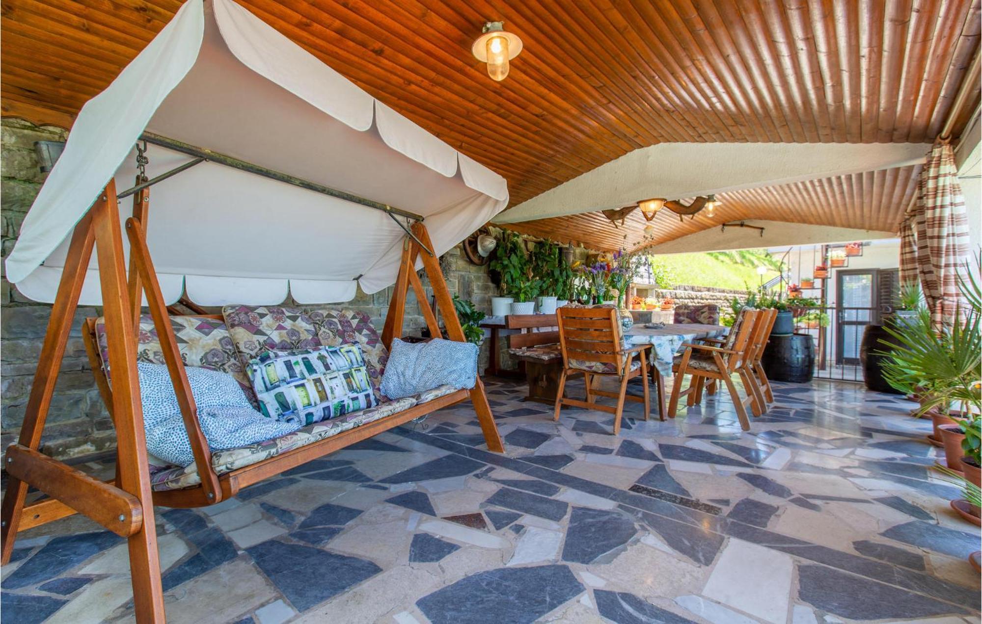 Amazing Apartment In Secovlje With Kitchen Exterior photo